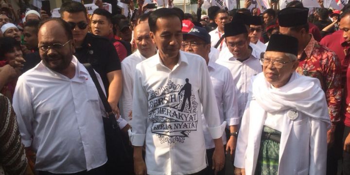 Presiden Jokowi dan Ketum MUI Maruf Amin tiba di Gedung Djoang 45, Jumat (10/8/2018). Keduanya akan bersama-sama menuju gedung KPU untuk mendaftarkan diri sebagai capres dan cawapres.