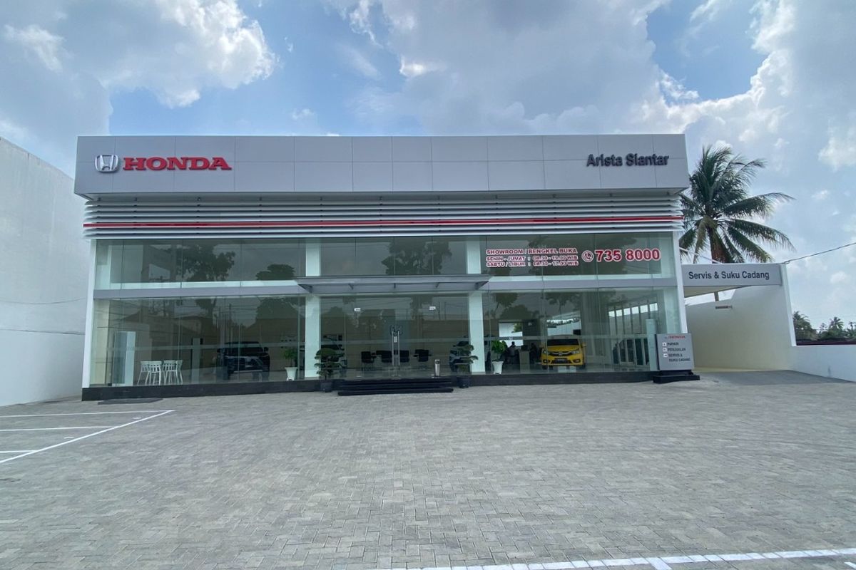 PT Honda Prospect Motor (HPM) meresmikan lima diler baru di Pulau Sumatera