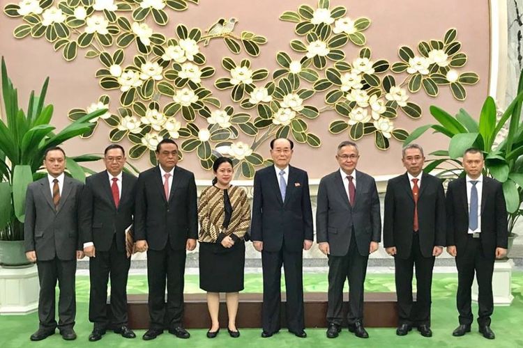 Rombongan delegasi Indonesia yang terdiri dari Menko PMK Puan Maharani,  Komjen Pol Drs Syafruddin MSi selaku CdM Kontingen Indonesia Asian Games 2018, Sesmenko PMK YB Satya Sananugraha, serta Direktur Asia Timur dan Pasifik Kemenlu RI Edi Yusuf diterima pemerintah Korea Utara, Senin pagi (30/7) waktu setempat.