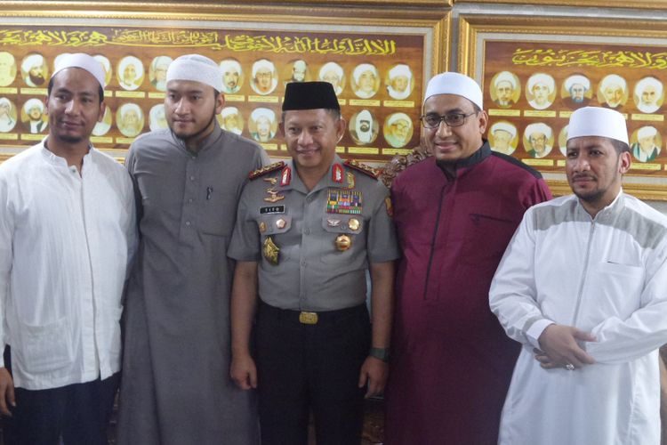 Kapolri Jenderal Pol Tito Karnavian saat mengunjungi Majelis Taklim Al Afaf di Tebet, Jakarta Selatan, Rabu (7/2/2018).