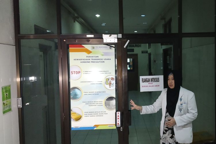 Ruangan isolasi khusus yang disiapkan RSUD Dr Moewardi Surakarta untuk menangani pasien yang terindikasi virus Corona, Senin (27/1/2020).