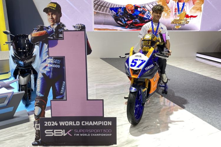 Aldi Satya Mahendra juara dunia World Supersport 300 (WorldSSP300).
