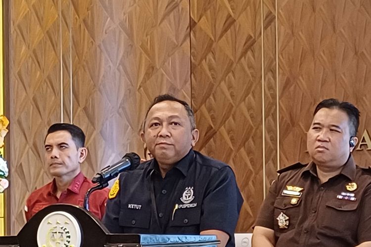 Kepala Pusat Penerangan Hukum Kejagung Ketut Sumedana dalam konferensi pers di Kejagung, Jakarta, Rabu (29/5/2024).