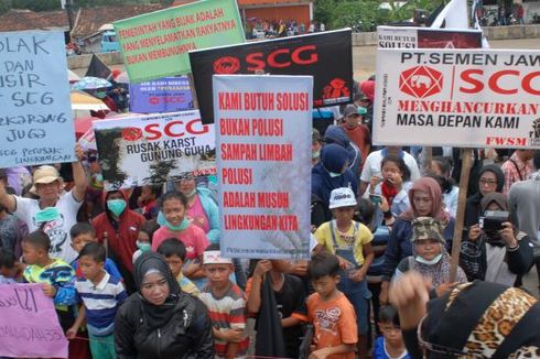 Warga Sebut Pabrik Semen di Sukabumi Jadi Biang Polusi
