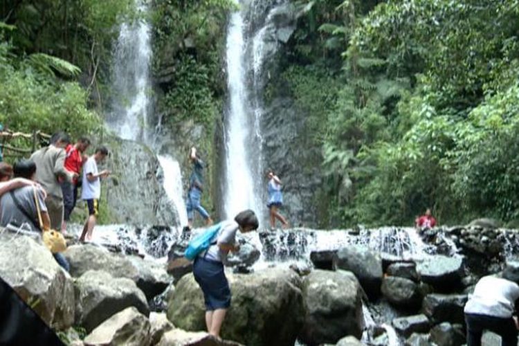 Curug Cilember di kawasan Puncak, Jawa Barat.