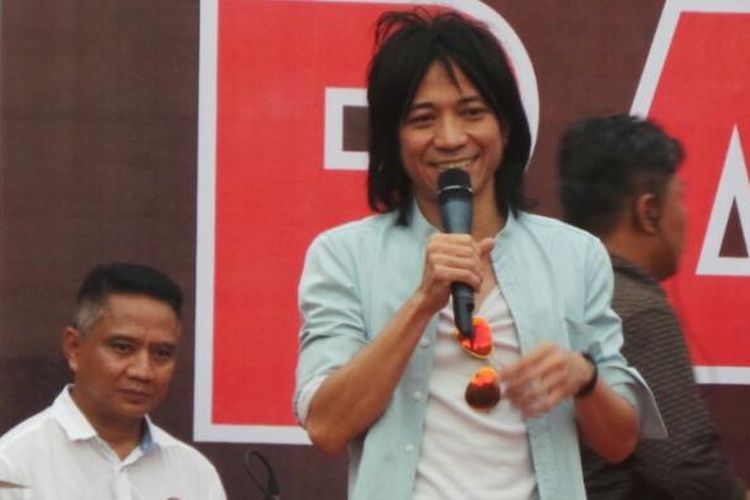 Abdee Slank mundur dari komisaris PT Telkom dan mendukung capres Ganjar Pranowo-Mahfud MD. 