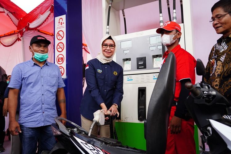 BPH Migas dan PT Pertamina menginisiasi program BBM Satu Harga sebagai wujud untuk ketersediaan, kemudahan akses, dan keterjangkauan harga BBM, terutama di daerah tertinggal, terdepan, dan terluar (3T) di Indonesia. 