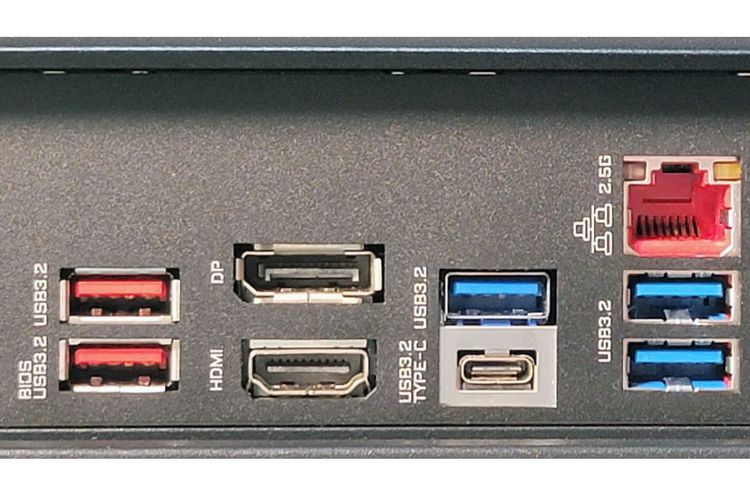 Ilustrasi warna-warni port USB-A.