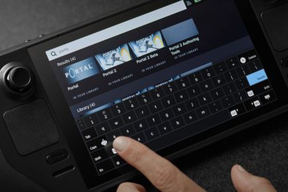 Konsol Steam Deck sudah dilengkapi dengan layar yang mendukung kemampuan layar sentuh (touchscreen).
