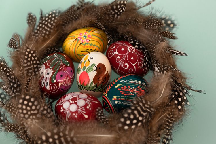 Ilustrasi telur Paskah. 