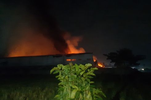 Kebakaran GM Plaza Lumajang, 1 Satpam Dilarikan ke RS akibat Sesak Napas 