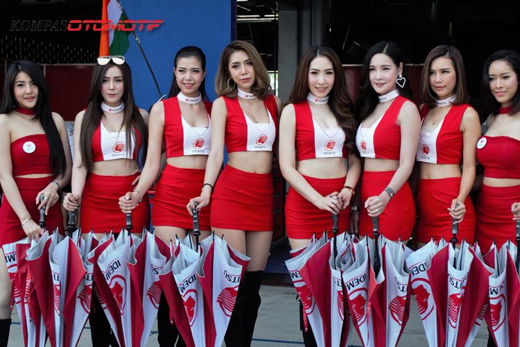 Umbrella girl Buriram International Circuit ARRC 2018