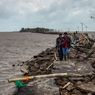 Perairan Indonesia Waspada Gelombang Tinggi 4 Meter Tiga Hari ke Depan