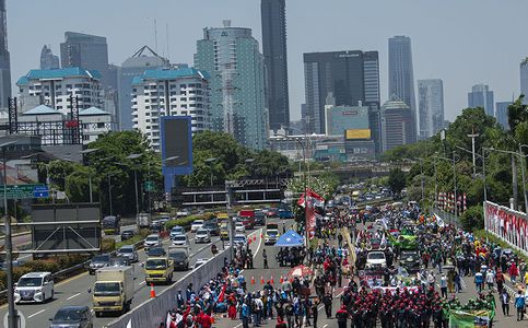 Ranks of Jobless Expected to Swell to 11 Million in Indonesia 