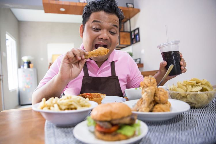 Tips Hentikan Kebiasaan Makan Berlebihan