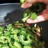 Tips Masak Tumis Pare Agar Tidak Pahit, Cukup Pakai 1 Bahan Ini!