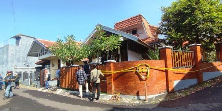 Suasana rumah produksi narkoba di sebuah rumah kontrakan mewah nomor 8B-1, RT 5 RW 9, Srondol Kulon, Banyumanik, Kota Semarang, Kamis (4/4/2024). 
