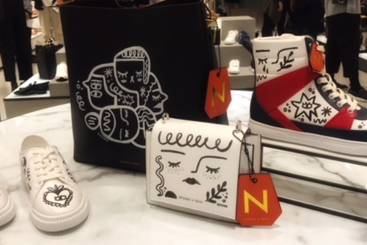 Koleksi Fall/Winter 2018 dari Charles & Keith yang sudah diberi gambar doodle oleh ilustrator Martcellia Liunic.