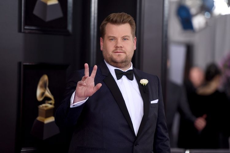 Pembawa acara James Corden menghadiri Grammy Awards 2018 di Madison Square Garden, New York, Minggu (28/1/2018). 