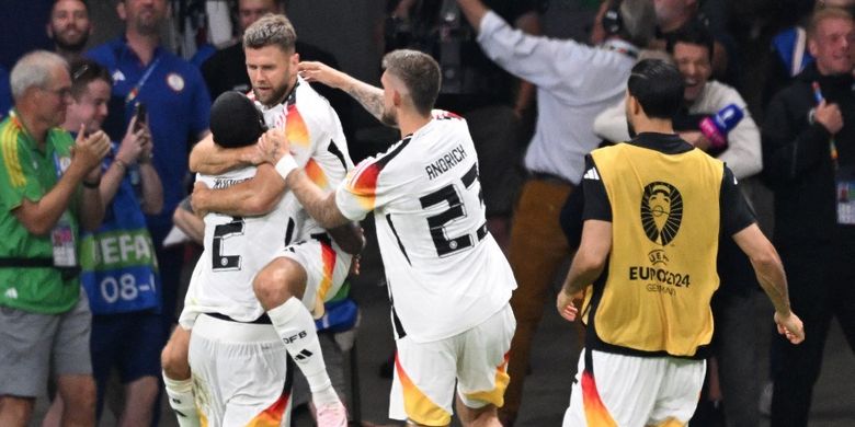 Penyerang Timnas Jerman, Niclas Fuellkrug, merayakan gol ke gawang Swiss. Der Panzer bermain imbang 1-1 saat menghadapi Swiss pada laga Grup A di Frankfurt Arena pada Minggu (23/6/2024) atau Senin dini hari WIB.