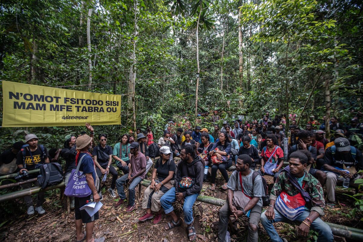 Dari Hutan Desa Pertama Papua, Anak Muda Adat Serukan Penyelamatan Hutan