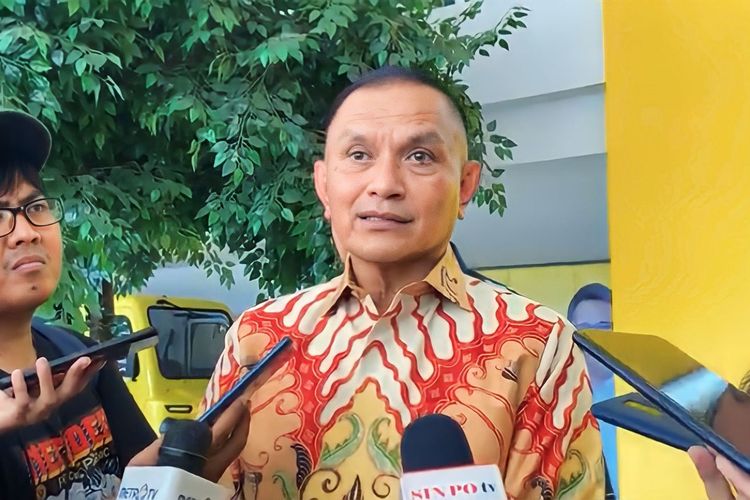 Sekretaris Jenderal Partai Golkar Lodewijk F Paulus di Kantor DPP Partai Golkar, Jakarta, Rabu (28/6/2023).