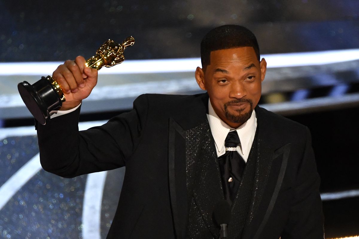 Will Smith saat menerima Oscar 2022 sebagai aktor terbaik, Senin (28/3/2022). 