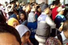 Jalur Tak Steril Diduga Hambat Perjalanan Transjakarta ke Halte PGC 1