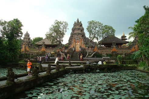 Masuknya Hindu-Buddha ke Nusantara