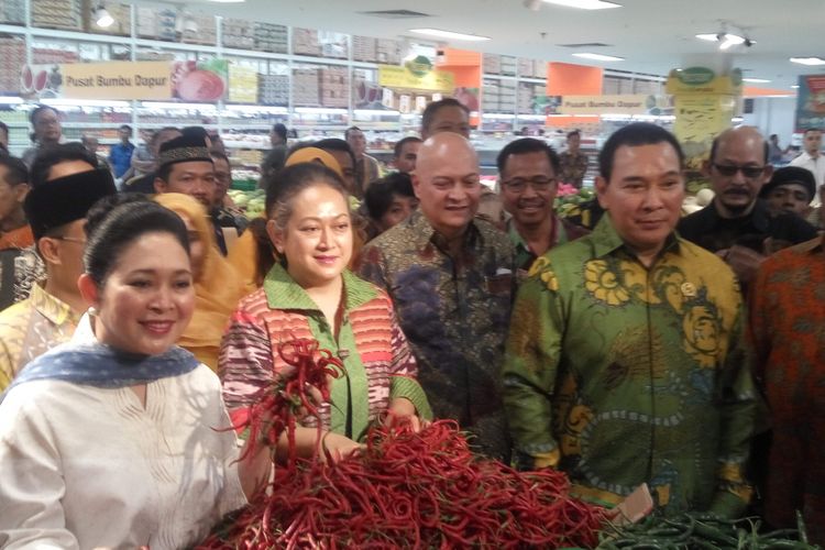 Tommy Soeharto saat acara peresmian toko grosir GORO di Cibubur, Jawa Barat, Rabu (17/10/2018).