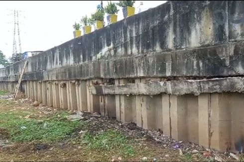 Pencuri Besi Sheet Pile di Jalan Tomang Kanal Banjir Barat Diduga 4 Orang