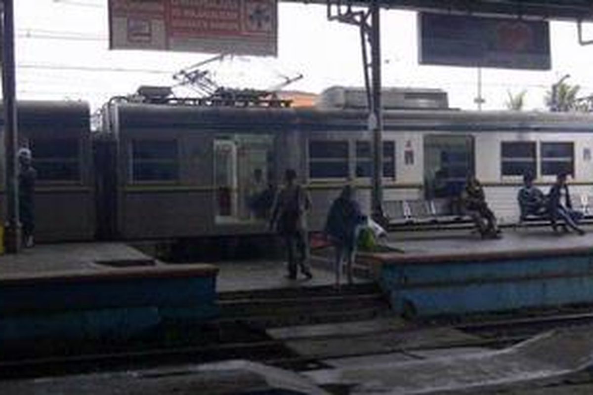 Stasiun Besar Bogor, Kamis (17/1/2013). 