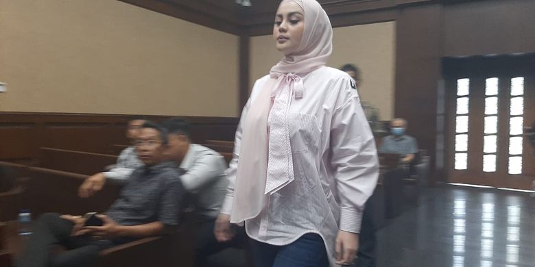Pandemi Virus Corona Sidang Cerai Jennifer Dunn Dan Bobby Ditunda Pandemi Virus Corona Sidang Cerai Jennifer Dunn Dan Bobby Ditunda