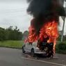 Mobil Terbakar Saat Melaju di Jalintim Palembang-Ogan Ilir, Diduga Bawa BBM, Sopir Kabur