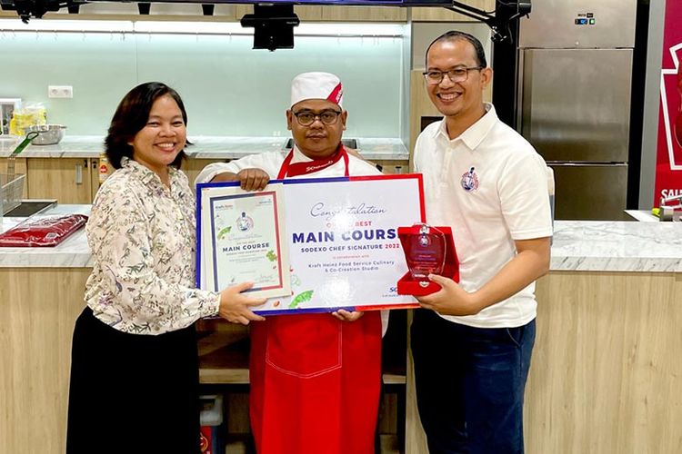 Pemenang Chef Signature kategori menu utama. 

