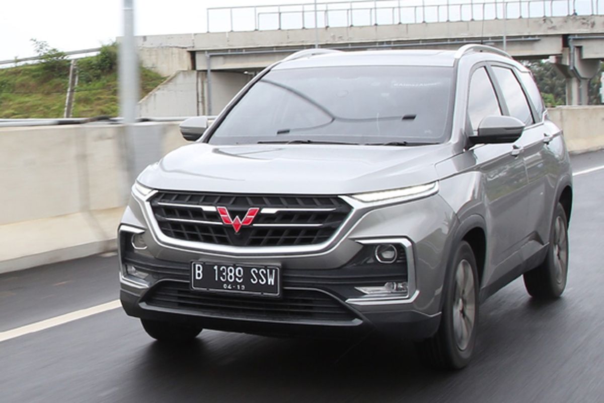 Wuling Almaz mantap menjejak aspal saat berakselerasi kencang