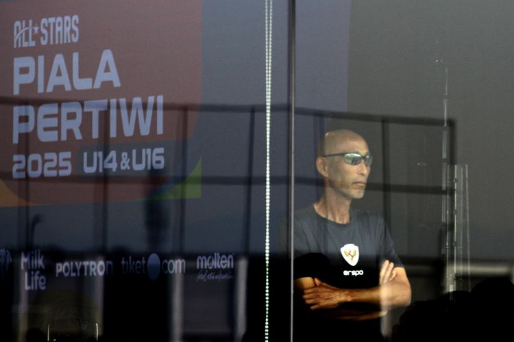 Pelatih Timnas Indonesia Putri, Satoru Mochizuki.