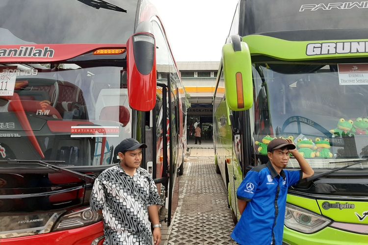 Benarkah Mitos Sopir Bus Akap Kedua Lebih Jago Dari Yang Pertama