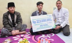 Serahkan Santunan Rp 223 Juta ke Keluarga Laka Laut di Pantai Ngampiran, Bupati Trenggalek Hibur Ahli Waris 