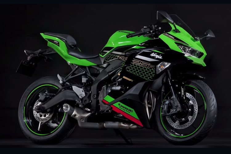 Kawasaki Ninja ZX-25R, motor sport 250 cc dengan empat silinder, diperkenalkan di Tokyo Motor Show 2019