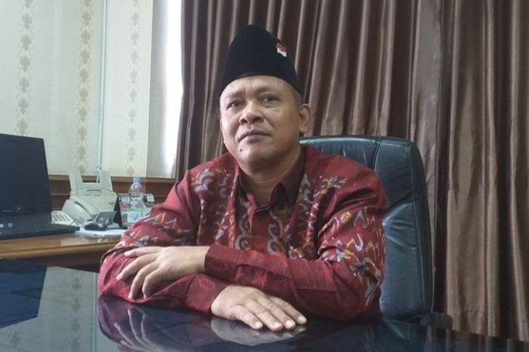 Akhmad Mujahidin semasa menjabat sebagai Rektor UIN Suska Riau.