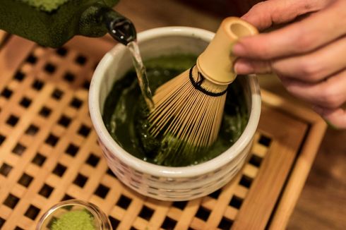 Bikin Kreasi Teh di Rumah, Ini Resep Matcha Kunyit Asam