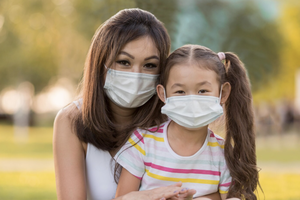Epidemiolog Bagikan Tips Aman Hadapi Abu Vulkanik Anak Krakatau