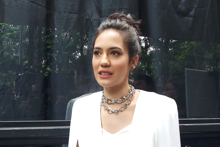 Aktris Pevita Pearce saat ditemui di kawasan Kebayoran Baru, Jakarta Selatan, Kamis (5/3/2020).