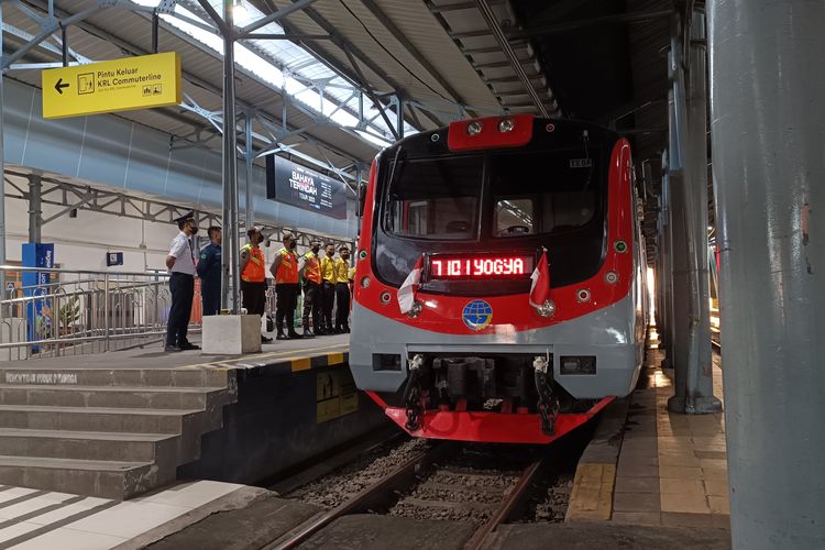 Jadwal Commuter Line Yogyakarta per 1 Februari 2024.