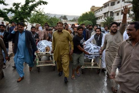 Protes Serangan ISIS, Jasad Korban Penembakan di Pakistan Diarak 