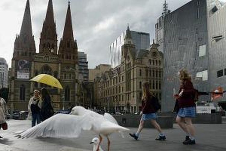 Federation Square merupakan titik awal perjalanan. 