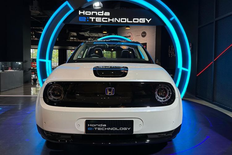 Honda e:Technology dipamerkan di Dreams Cafe, Senayan Park, Jakarta