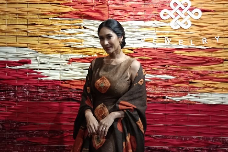 Creative & Co-Founder Tulola Jewelry, Happy Salma ketika ditemui di The Dharmawangsa Hotel, Jakarta Selatan, Jumat (22/11/2019).