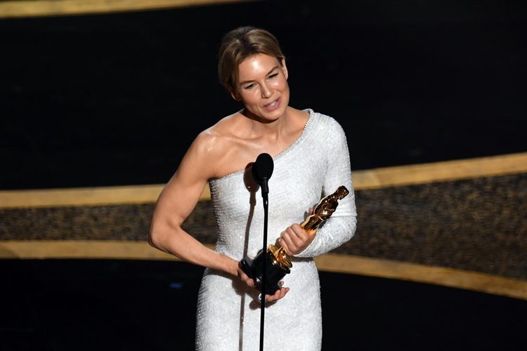 Renée Zellweger meraih Oscar sebagai Artis Terbaik untuk perannya di film Judy